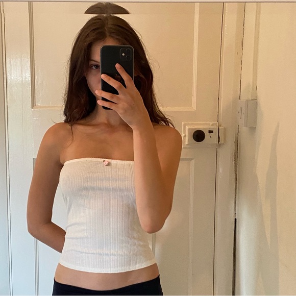 coco tropics Tops - White bandeau with pink lace and rose